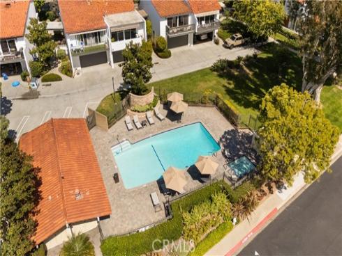 2326  Vista Hogar  , Newport Beach, CA