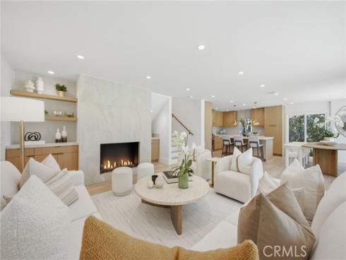 539  Vista Flora  , Newport Beach, CA