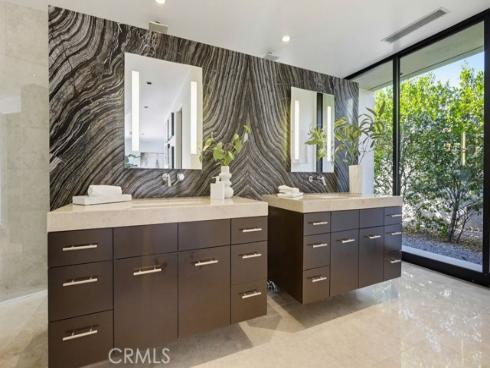 2534  Vista Baya  , Newport Beach, CA