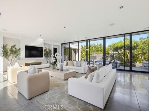 2534  Vista Baya  , Newport Beach, CA