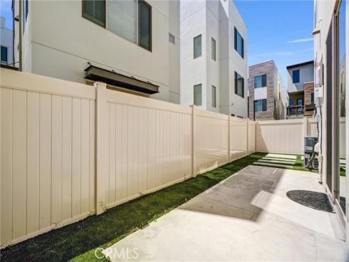 25  Ebb Tide  , Newport Beach, CA