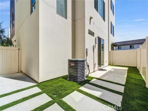 25  Ebb Tide  , Newport Beach, CA