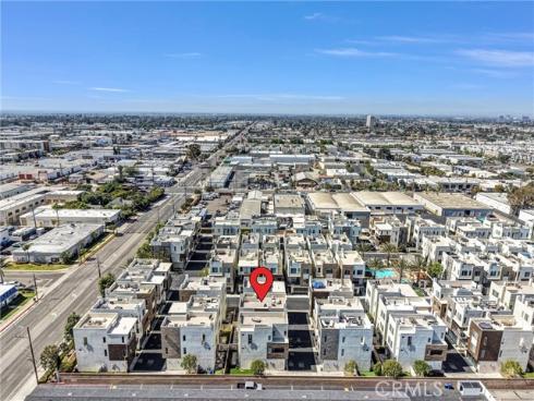 25  Ebb Tide  , Newport Beach, CA