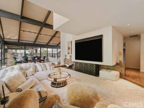 1534  Santiago  , Newport Beach, CA