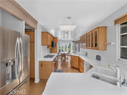 2700  Cliff  , Newport Beach, CA
