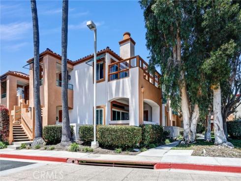 360 Villa Point Drive, Newport Beach, CA