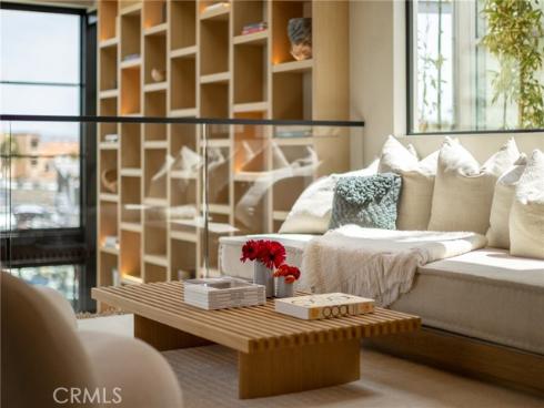 2910  Lafayette   Avenue, Newport Beach, CA