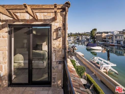 305  Grand Canal  8 , Newport Beach, CA