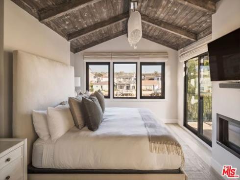 305  Grand Canal  8 , Newport Beach, CA