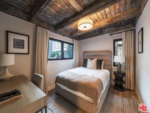 305  Grand Canal  8 , Newport Beach, CA