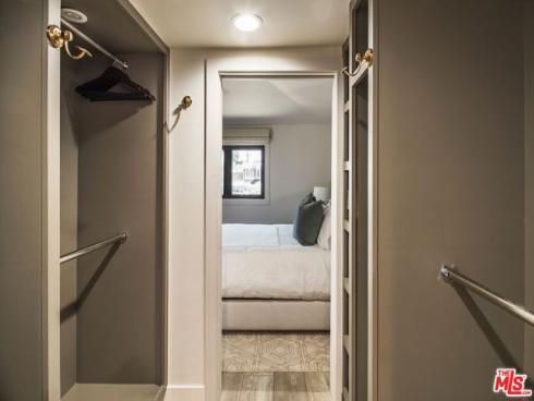 305  Grand Canal  8 , Newport Beach, CA