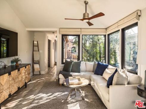 305  Grand Canal  8 , Newport Beach, CA