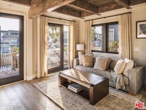 305  Grand Canal  8 , Newport Beach, CA