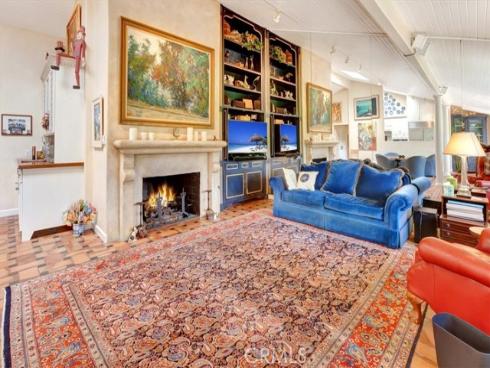 537  Vista Grande  , Newport Beach, CA