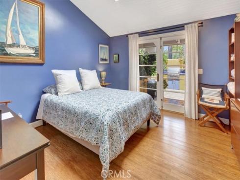 537  Vista Grande  , Newport Beach, CA