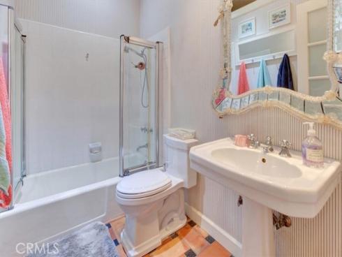 537  Vista Grande  , Newport Beach, CA