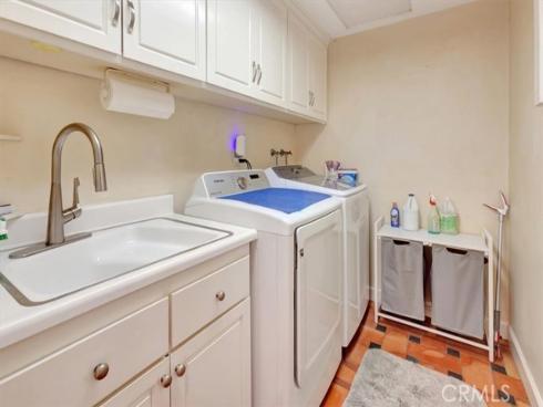 537  Vista Grande  , Newport Beach, CA