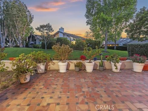 537  Vista Grande  , Newport Beach, CA