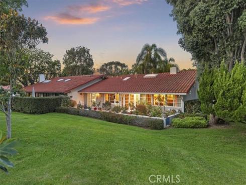 537  Vista Grande  , Newport Beach, CA