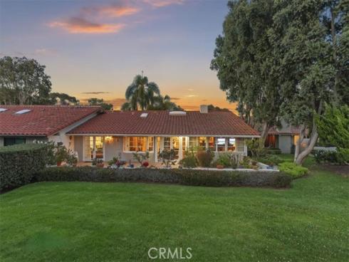 537  Vista Grande  , Newport Beach, CA