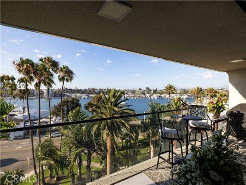 601  Lido Park  4B  Drive, Newport Beach, CA