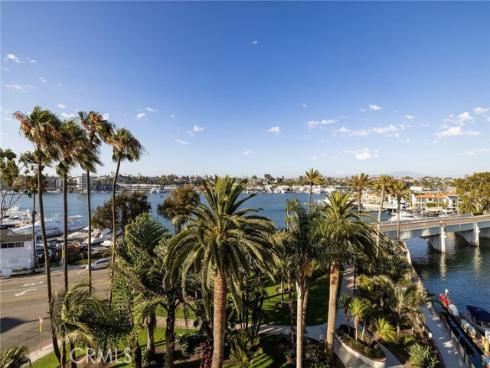 601  Lido Park  4B  Drive, Newport Beach, CA