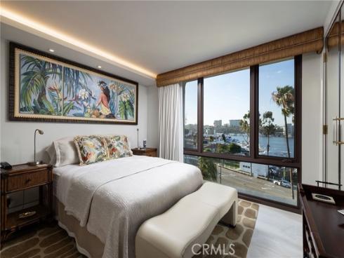 601  Lido Park  4B  Drive, Newport Beach, CA