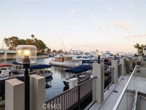 601  Lido Park  4B  Drive, Newport Beach, CA