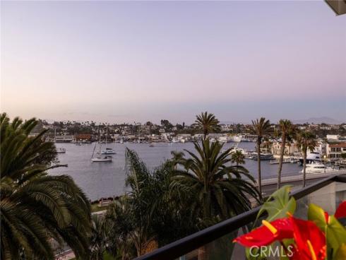 601  Lido Park  4B  Drive, Newport Beach, CA