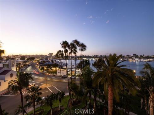 601  Lido Park  4B  Drive, Newport Beach, CA