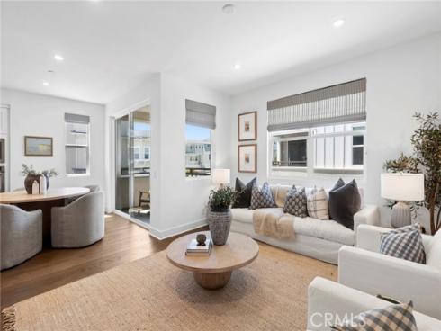 1209  Winslow  , Newport Beach, CA