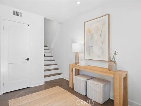1209  Winslow  , Newport Beach, CA
