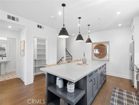 1209  Winslow  , Newport Beach, CA