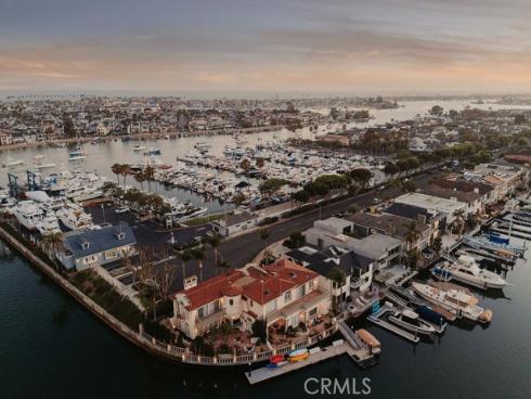 842 Harbor Island Drive