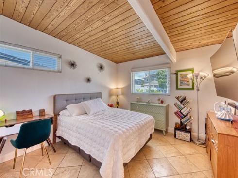 327  Santa Isabel  , Newport Beach, CA