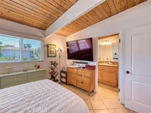 327  Santa Isabel  , Newport Beach, CA