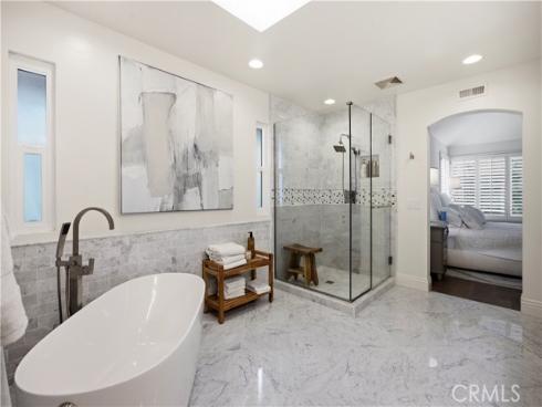 16  Lucerne  , Newport Beach, CA