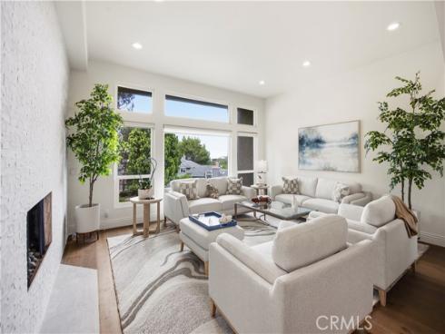 16  Lucerne  , Newport Beach, CA