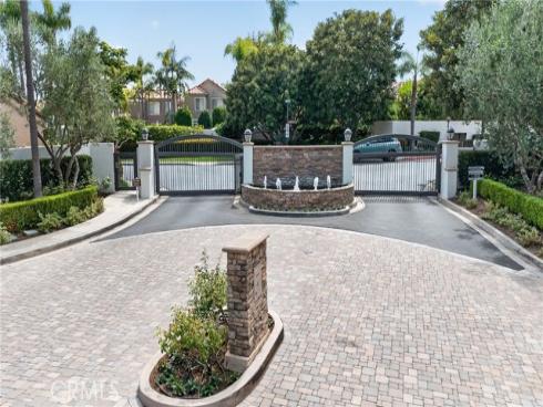 1  Cormorant Circle  , Newport Beach, CA