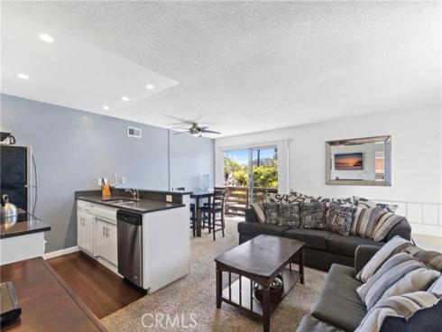 3206 W. Balboa Boulevard