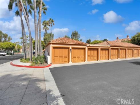 290 Villa Point Drive, Newport Beach, CA
