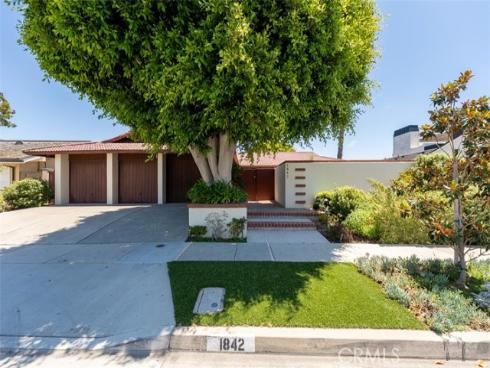 1842  Santiago  , Newport Beach, CA