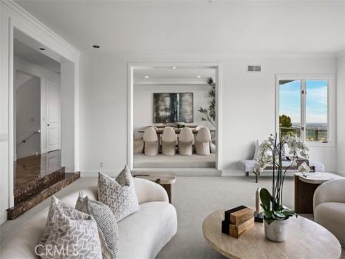 17  Napoli  , Newport Beach, CA