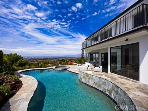 17  Napoli  , Newport Beach, CA