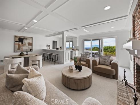 17  Napoli  , Newport Beach, CA