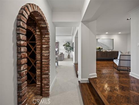 17  Napoli  , Newport Beach, CA