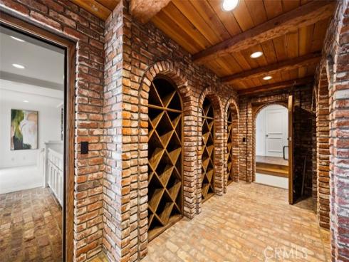 17  Napoli  , Newport Beach, CA