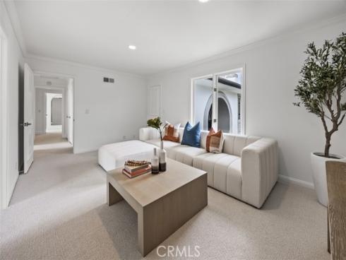 17  Napoli  , Newport Beach, CA