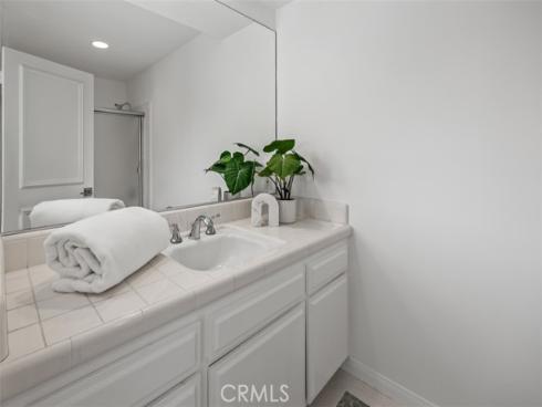17  Napoli  , Newport Beach, CA
