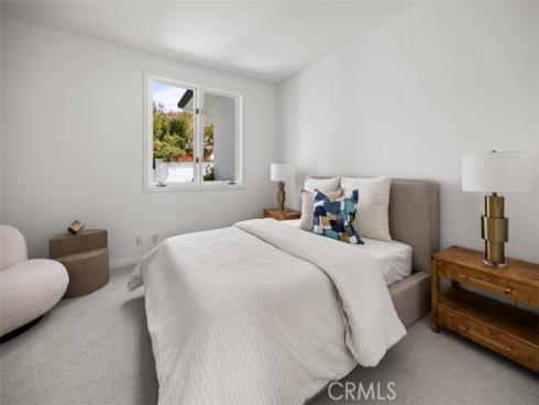 17  Napoli  , Newport Beach, CA